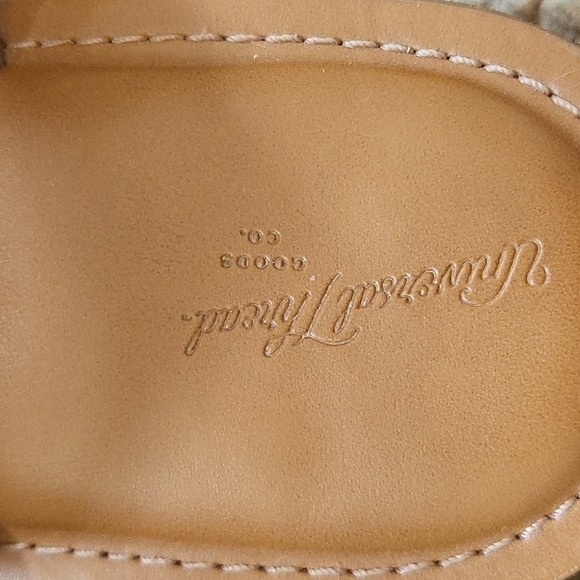 Sandals - Picture 2 of 4